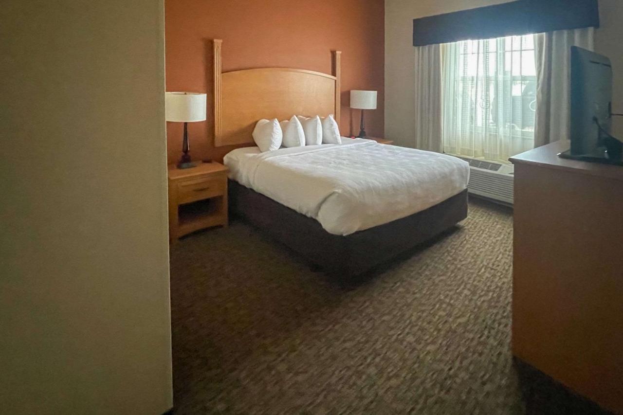 Mainstay Suites Sidney - Medical Center Εξωτερικό φωτογραφία